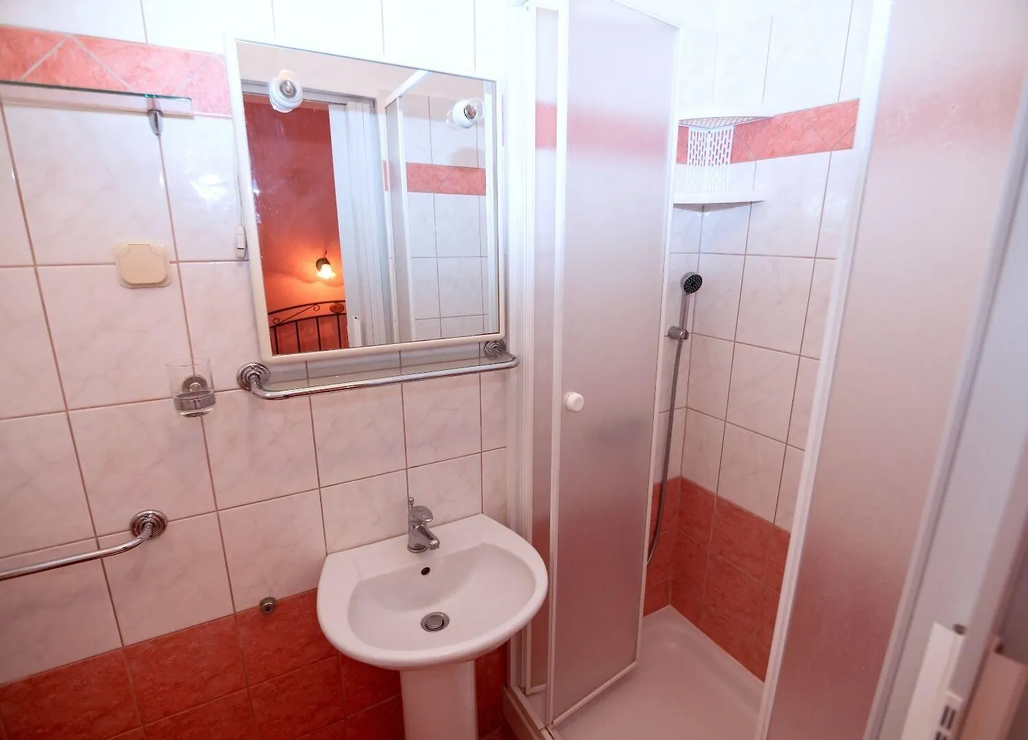 Apartments Keko - 100 M From The Beach Banjol